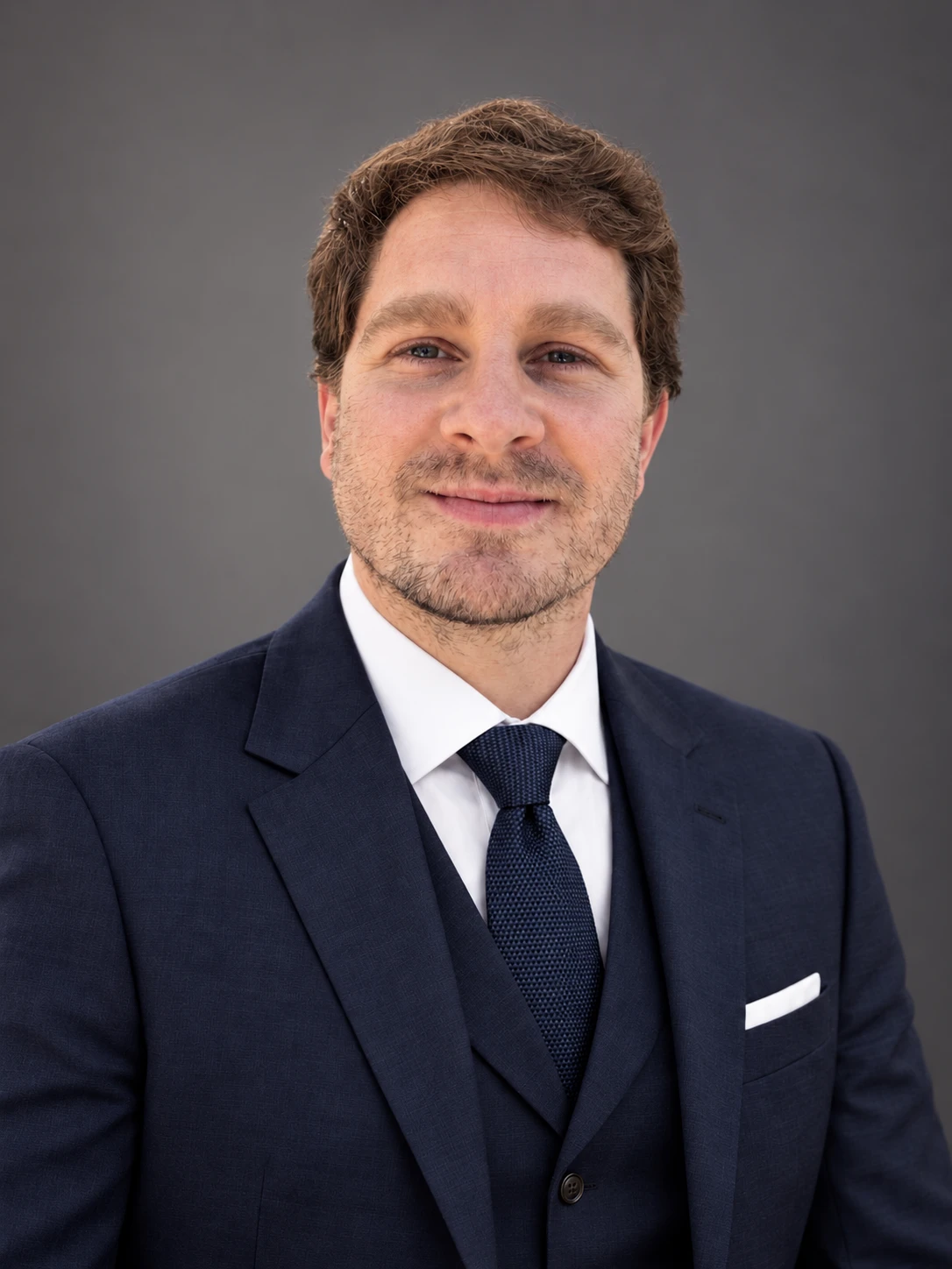 Alexandre Couret, diplômé notaire, pôle famille et patrimoine